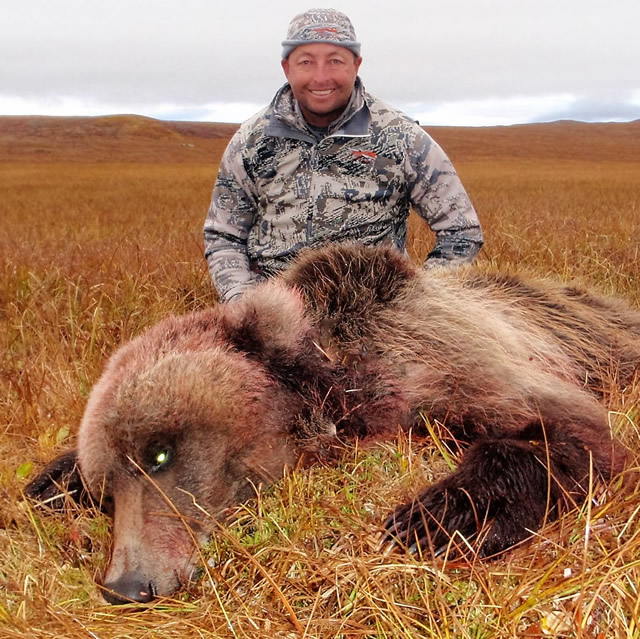 JD Yates with his Grizzly Bear - Deltana Outfitters Hunt 2016